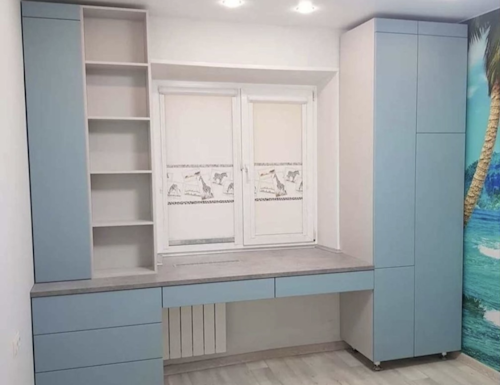 Шкаф со встроенным столом в Реутове