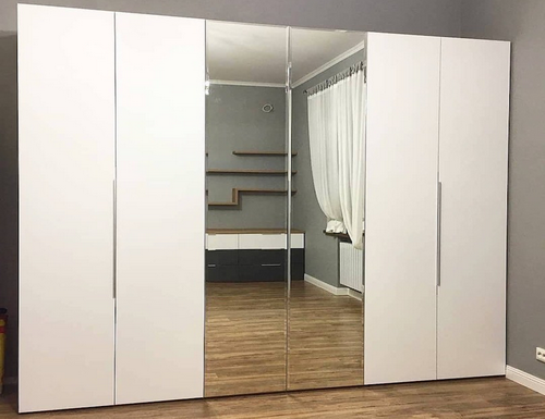 Зеркальный шкаф в Реутове