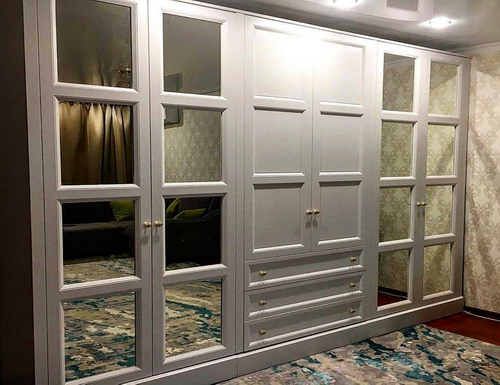 Шкаф серого цвета в Реутове